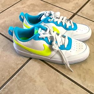 Nike court borough low